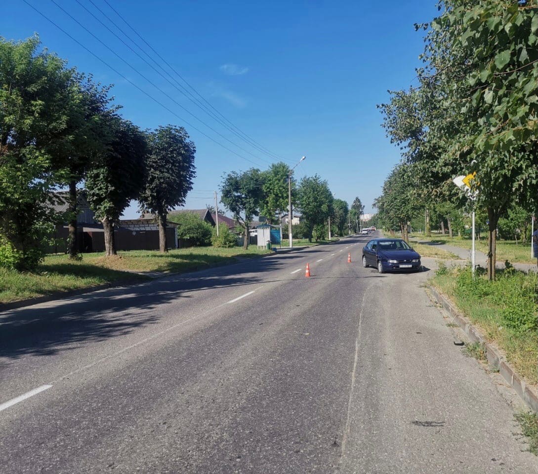 В Орше столкнулись легковушка и мотоцикл