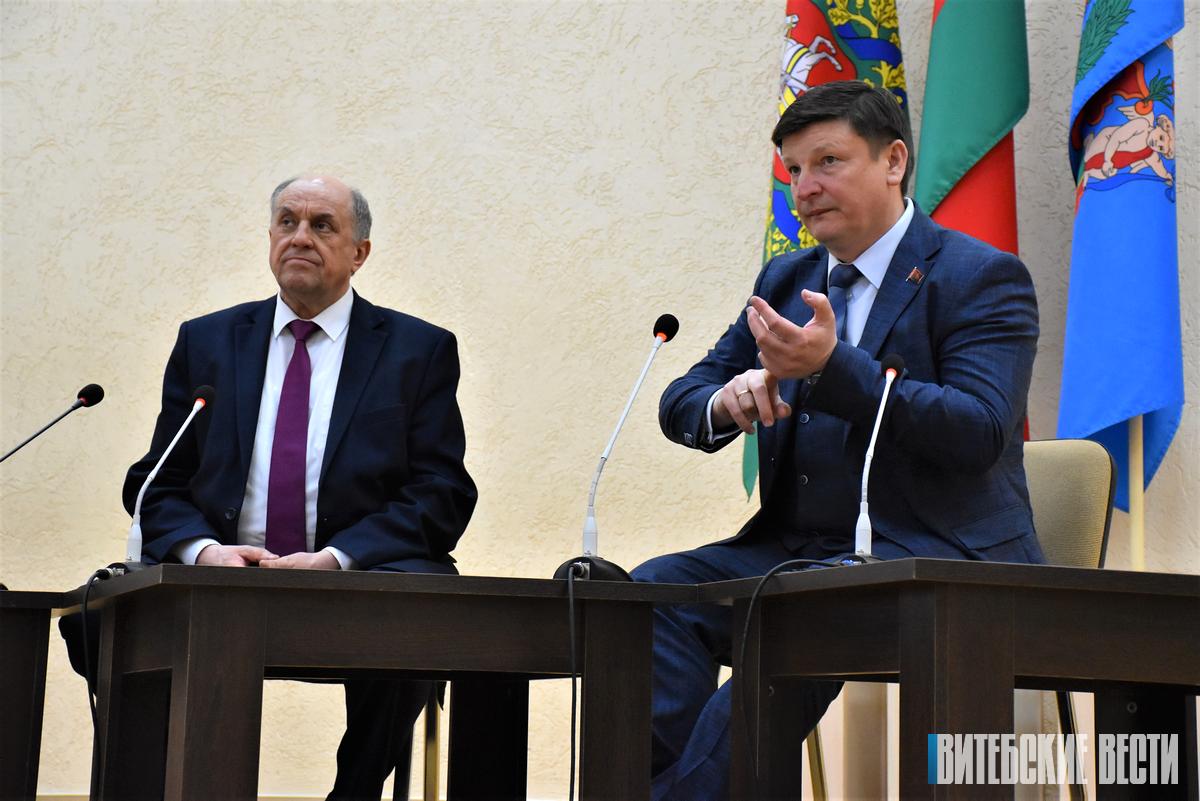 У Віцебску Ігар Марзалюк сустрэўся з прадстаўнікамі сферы адукацыі