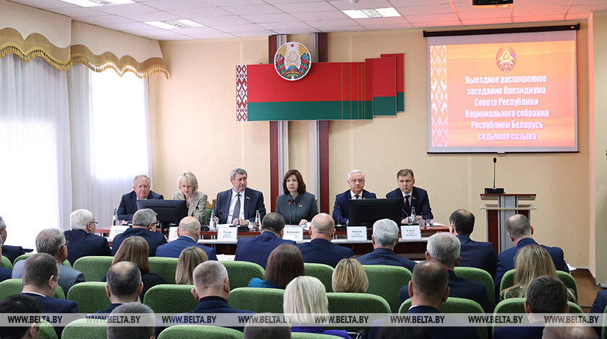 В Лепеле проходит заседание Президиума Совета Республики по вопросам работы с обращениями граждан в Витебской области