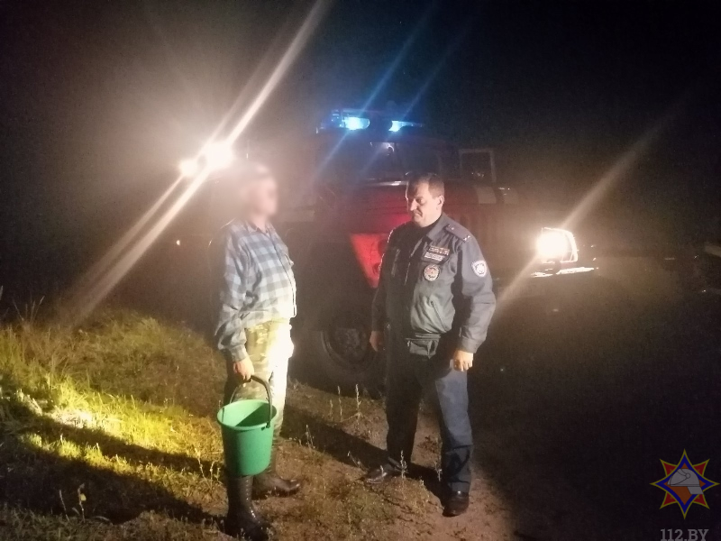 В лесу в Шарковщинском районе потерялся мужчина, на помощь пришли спасатели