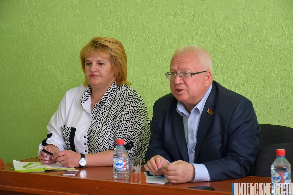Владимир Терентьев провел выездной прием граждан в Городокском районе
