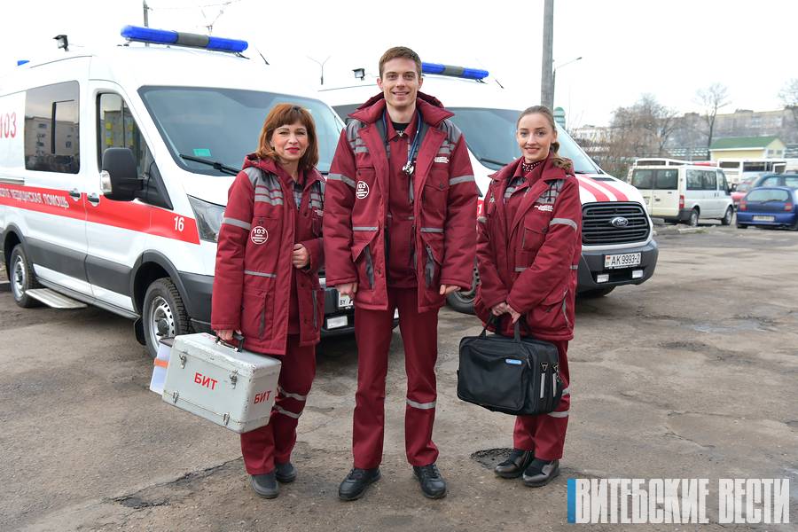 Парк Витебской городской станции скорой и неотложной медицинской помощи пополнили 15 новых машин