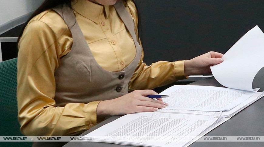 За бесплатной помощью к нотариусам Витебской области 1 сентября обратились более 360 человек