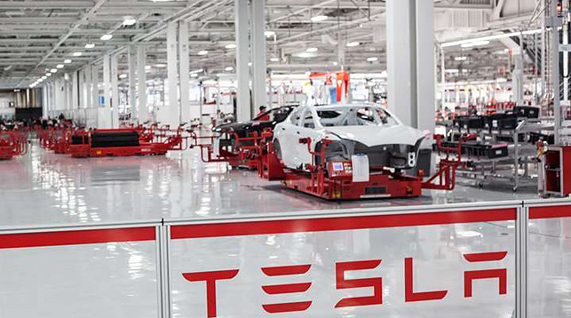 Tesla построит в Шанхае свой первый завод за пределами США