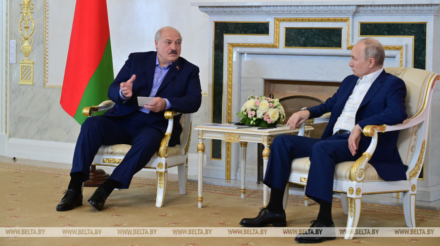 Александр Лукашенко предлагает правительствам Беларуси и России продумать экономический план с опорой на собственные силы