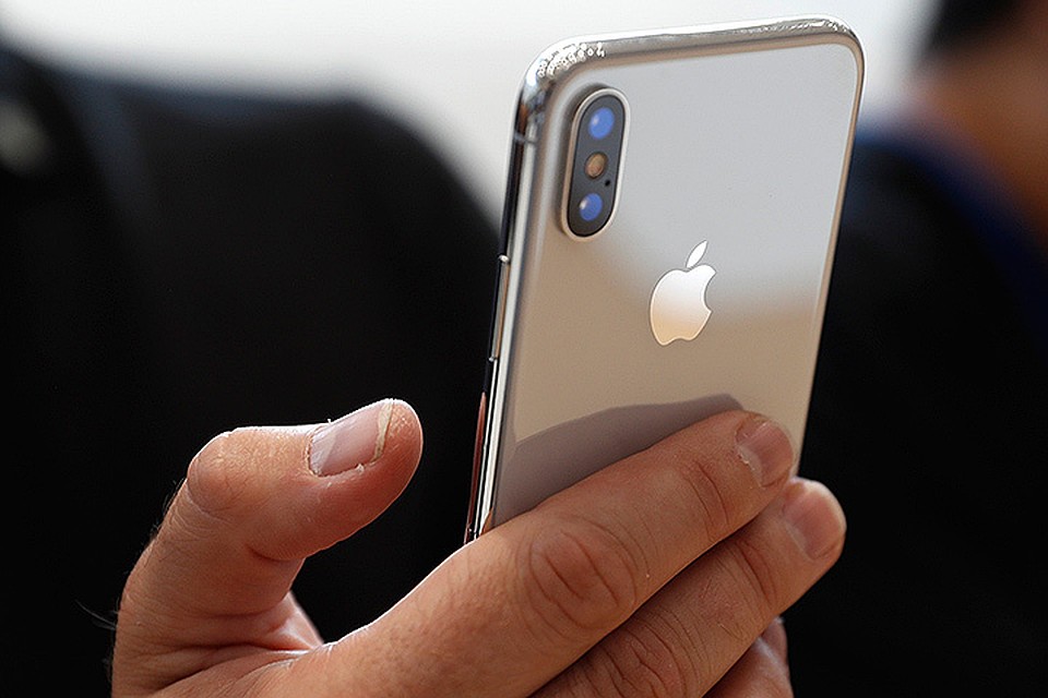 В Сенно главбух госпредприятия купила за его счет себе iPhone