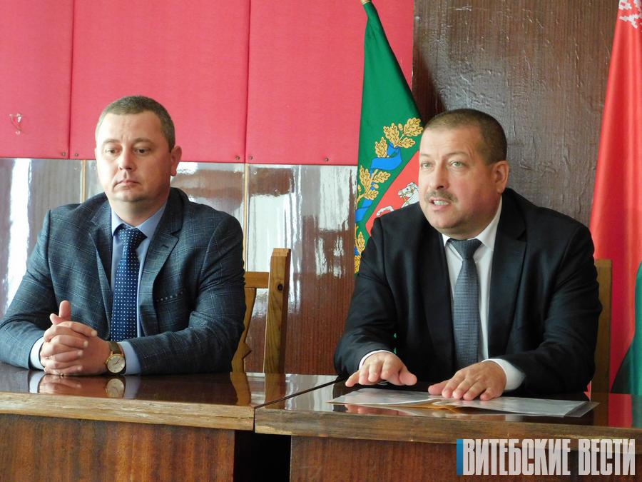 Анатолий Линевич провел личный прием и «прямую линию» в Шарковщине