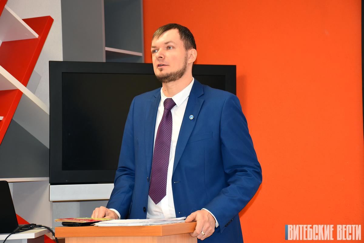 На диалоговой площадке в Витебской областной научно-технической библиотеке обсудили проект изменений и дополнений Конституции Беларуси