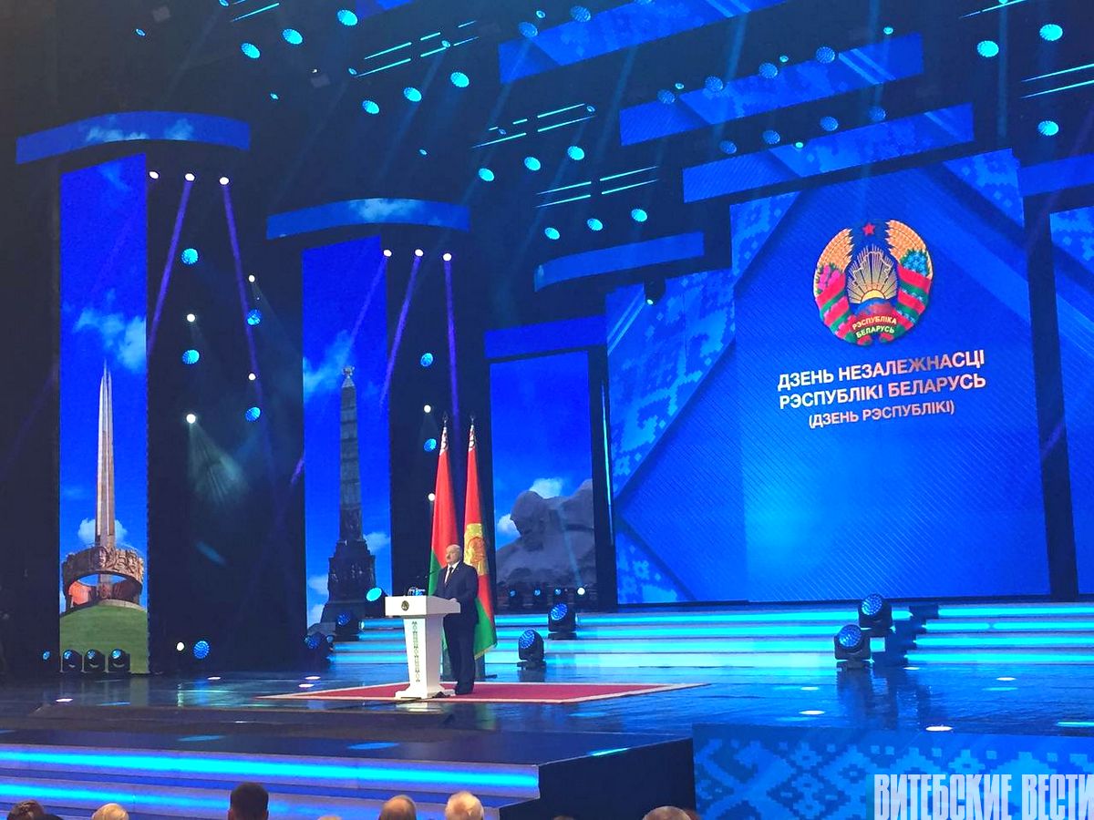 Александр Лукашенко поблагодарил всех белорусов за труд и рассказал о цене независимости