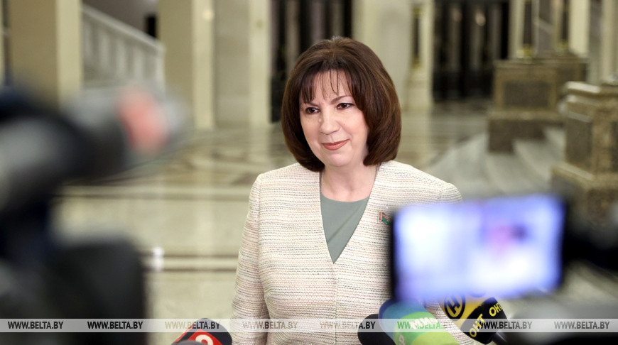 Наталья Кочанова: "Важно, что сегодня женщины всех профессий вместе и едины"