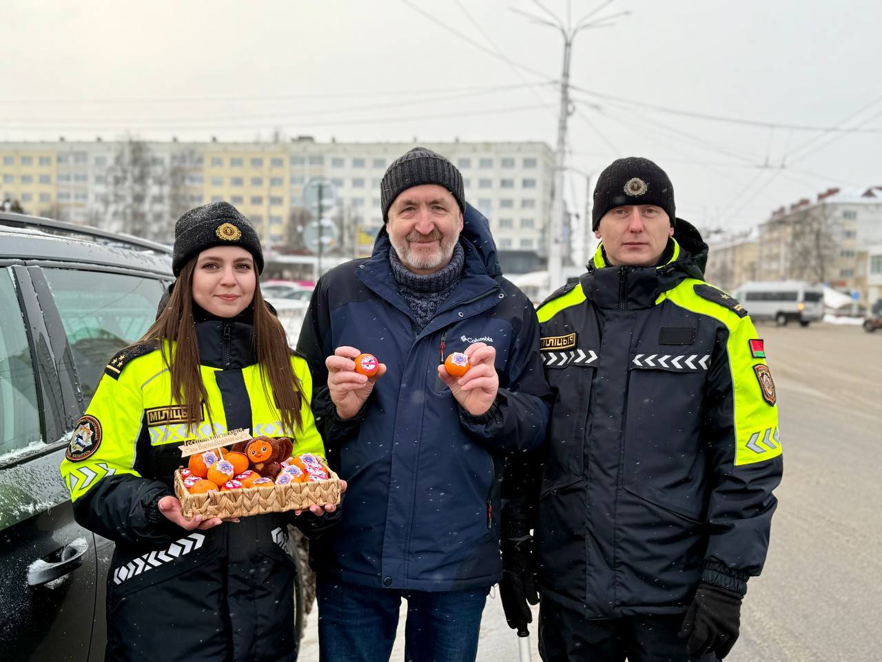 В Витебске сотрудники ГАИ организовали акцию «Витамин безопасности»