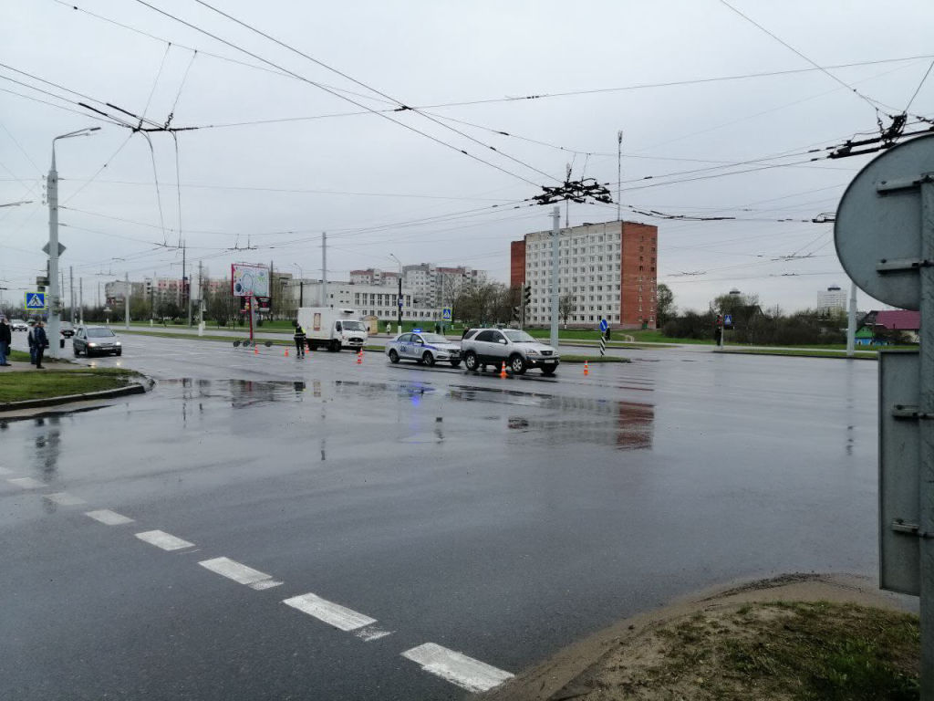 В Витебске автомобиль сбил 12-летнюю девочку