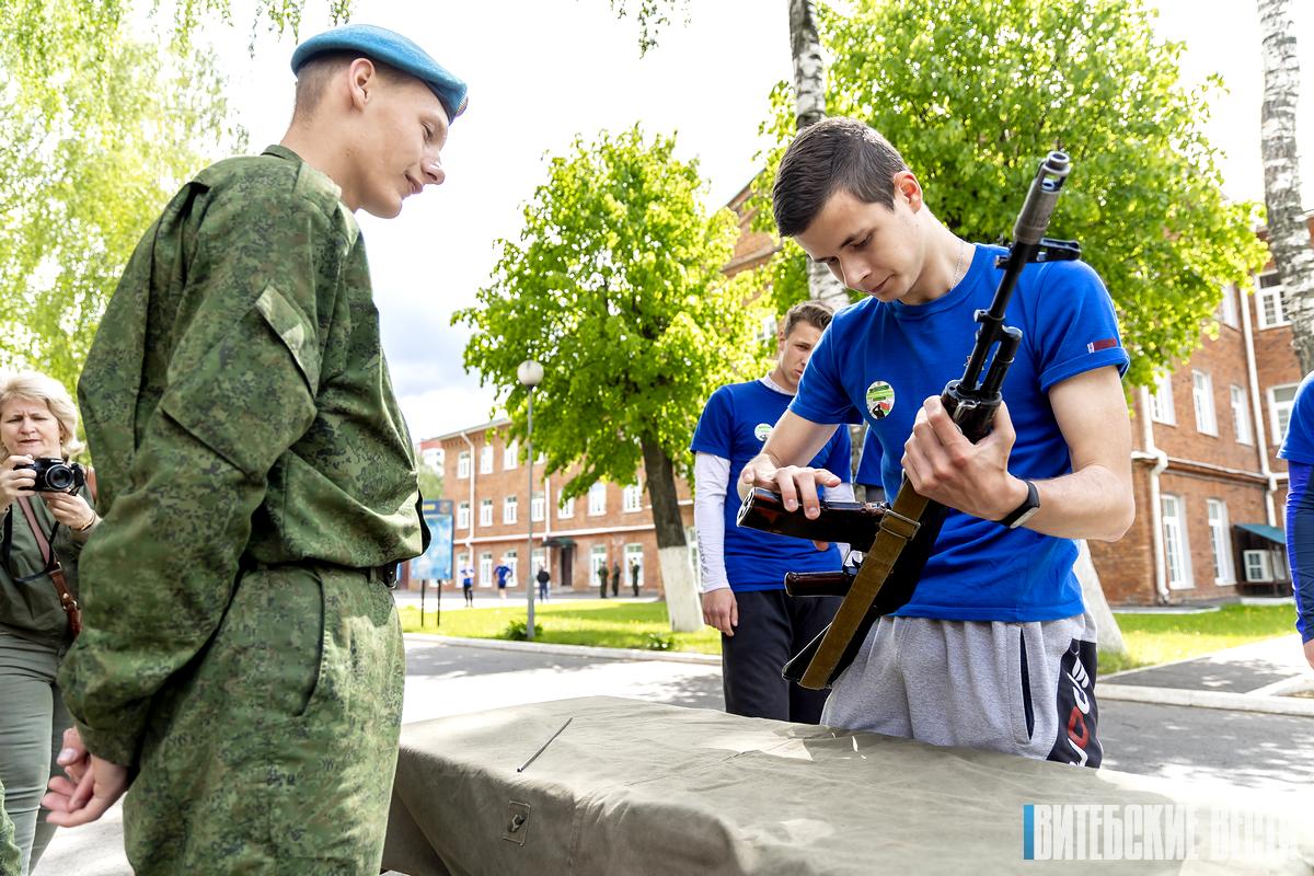 БОЛЬШОЙ РЕПОРТАЖ: 7 команд из Витебской области приняли участие в военно-патриотической игре «Зарница. Северный регион»