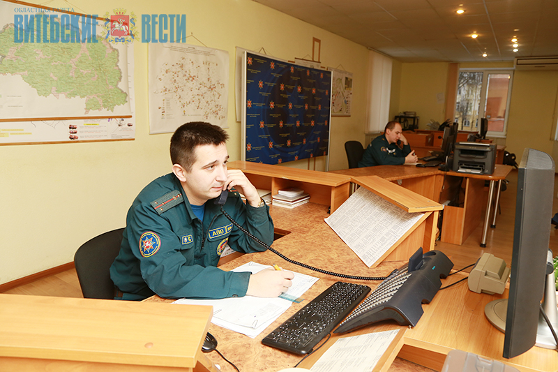 Пожары, потопы и разбитые термометры. С какими бедами звонят жители области по номерам МЧС 