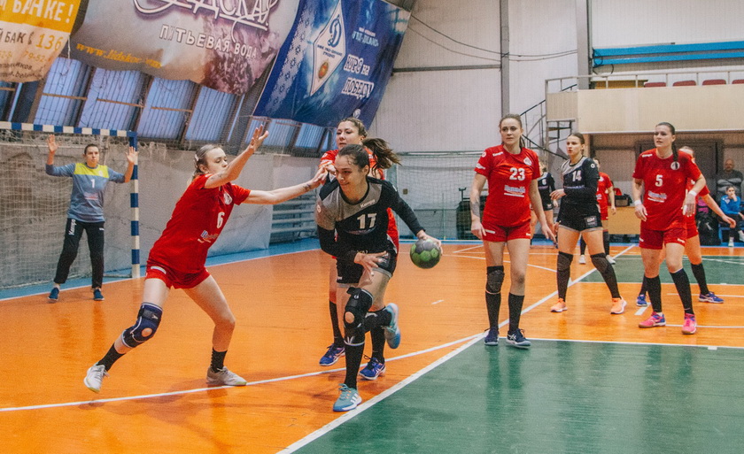 Гандболистки Витебска проиграли соперницам из Гродно в чемпионате Беларуси