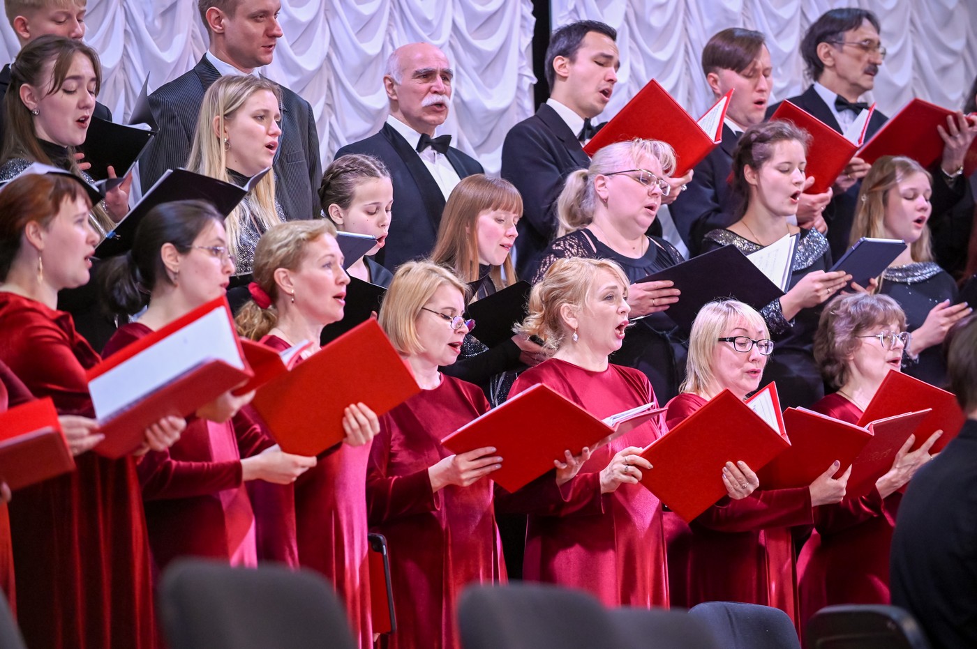 Витебский народный молодежный хор выступил на одной из лучших концертных площадок Санкт-Петербурга