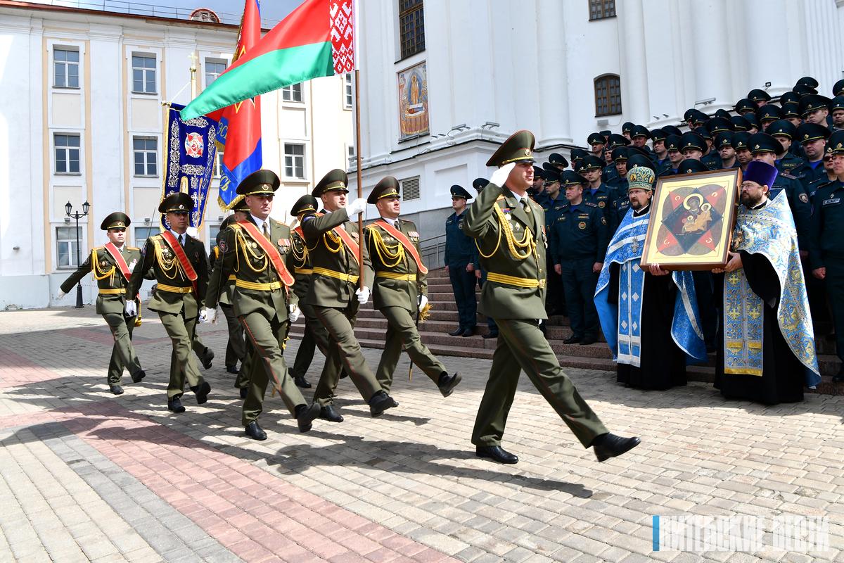 Витебские спасатели присоединились к воздушному крестному ходу с иконой Божией Матери «Неопалимая Купина»