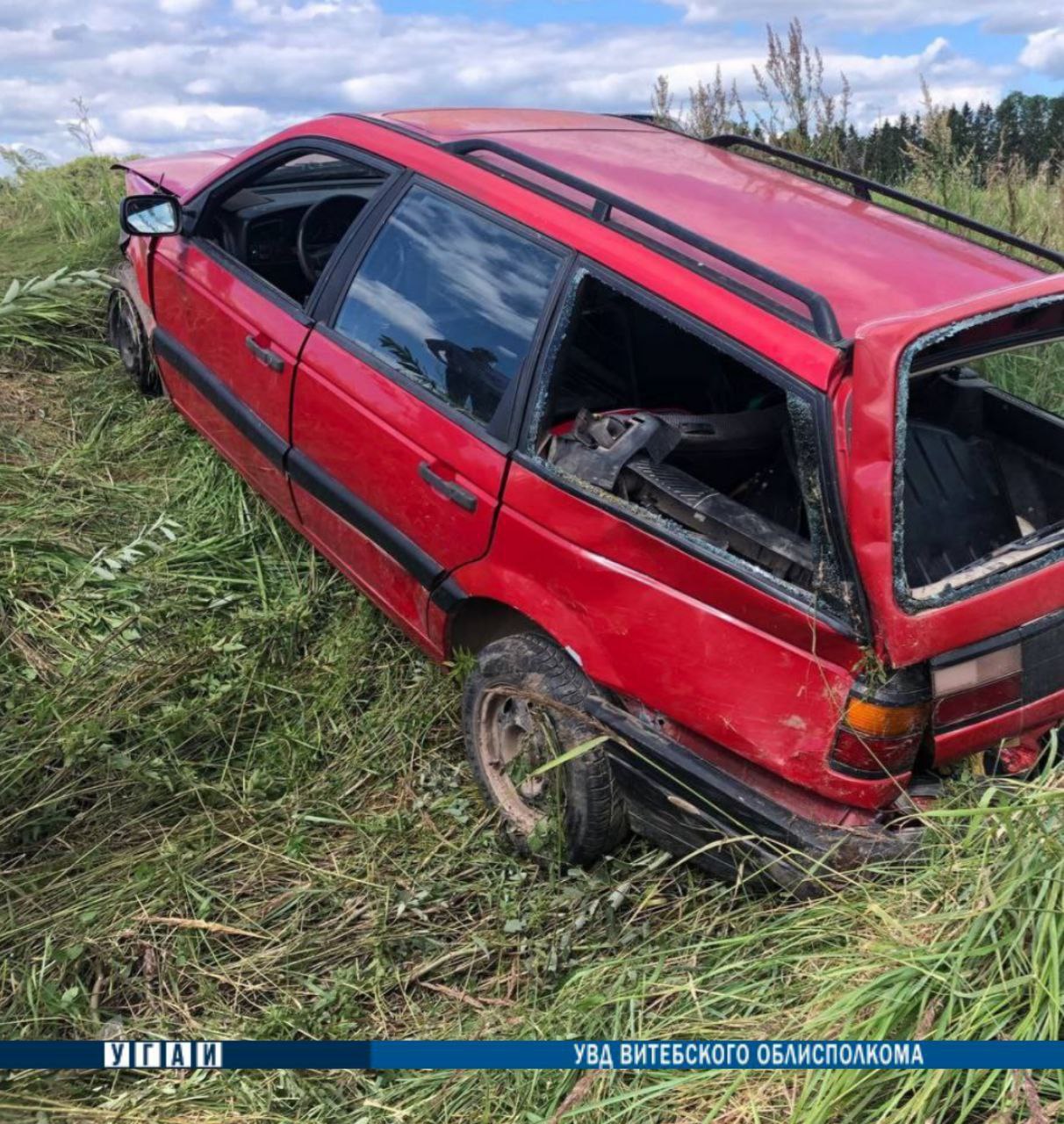 В Бешенковичском районе «Volkswagen» вылетел в кювет