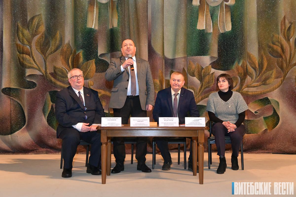 Анатолий Линевич: "Важно прийти на референдум и проголосовать, принять участие в будущем своей страны"