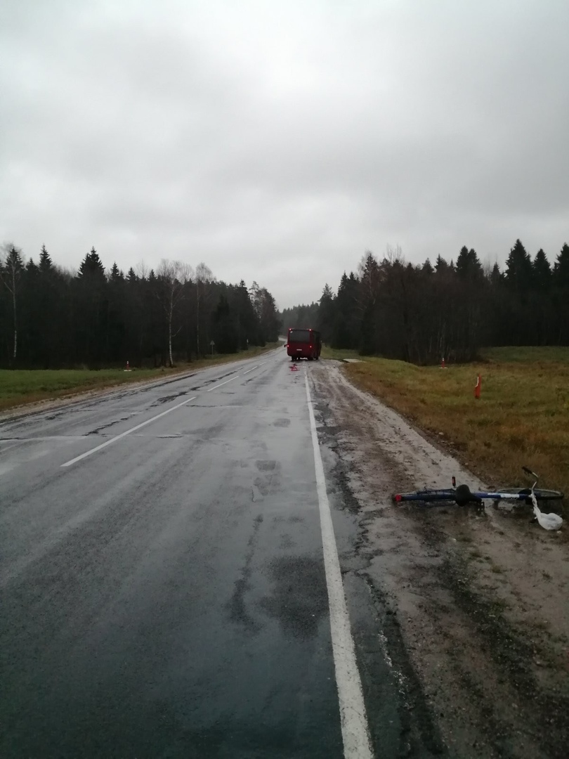В Поставском районе автобус сбил велосипедиста