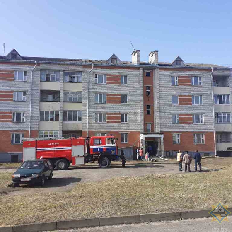 В Толочине из горящей многоэтажки эвакуировали 18 человек