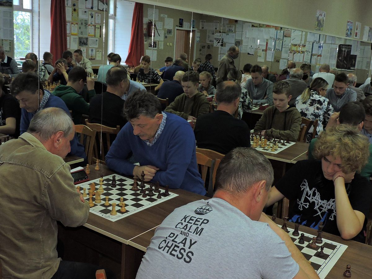 44 шахматиста приняли участие в IV-ом Витебском шахматном темпо-турнире посвященном дню танкиста,