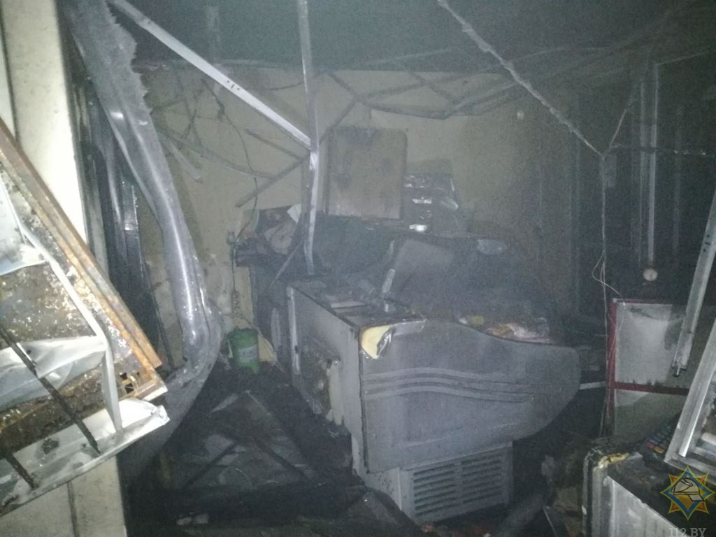В Витебске сегодня утром произошел пожар в ТЦ «Беларусь» 