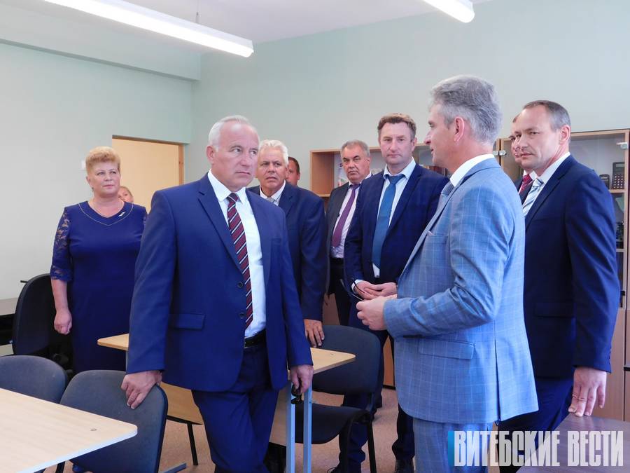 Мультыборды і парты Эрысмана. У Браславе пасля капрамонта пачала працаваць СШ №2