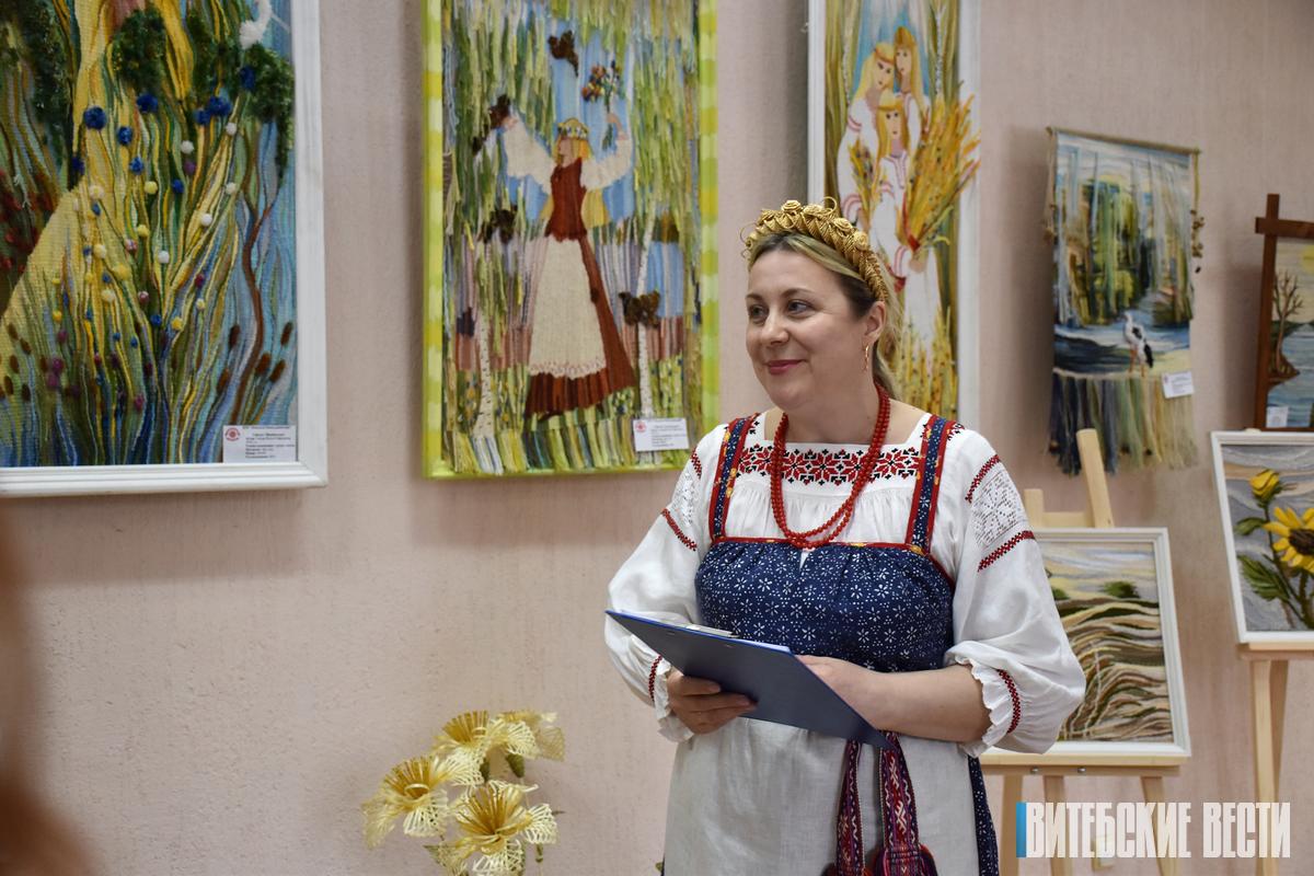 В Витебске проходит выставка традиционного интерьерного текстиля