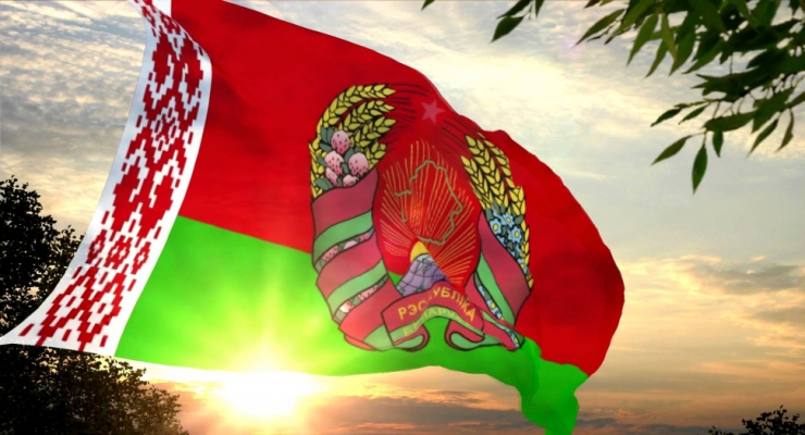 Лукашенко назвал национальную символику визитной карточкой миролюбивой политики Беларуси 