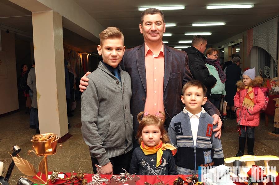 Мужской разговор в формате ток-шоу: в Новополоцке прошло городское собрание отцов