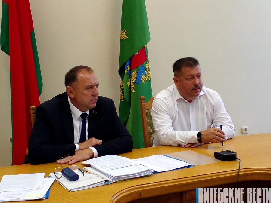 Уборка зерновых, откорм скота: в Витебске прошло совещание с участием министра сельского хозяйства и продовольствия Беларуси