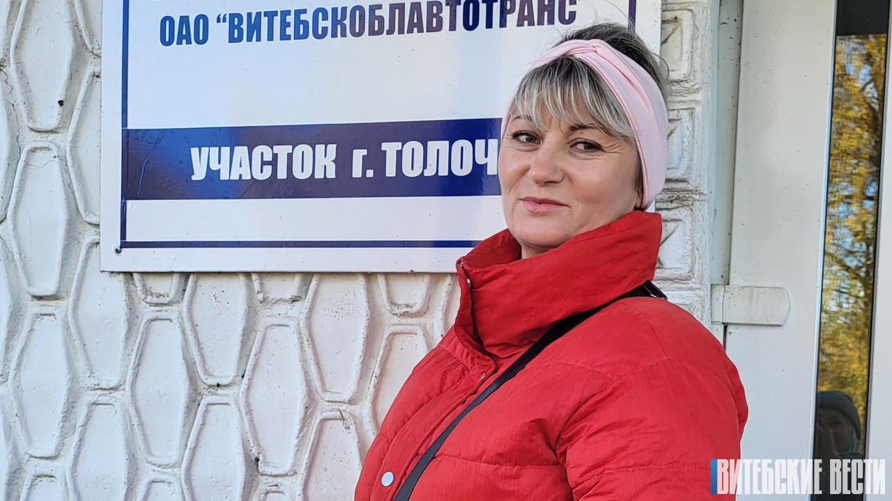 Перевозят не только пассажиров, но и грузы. Как работает автопредприятие в Толочине?
