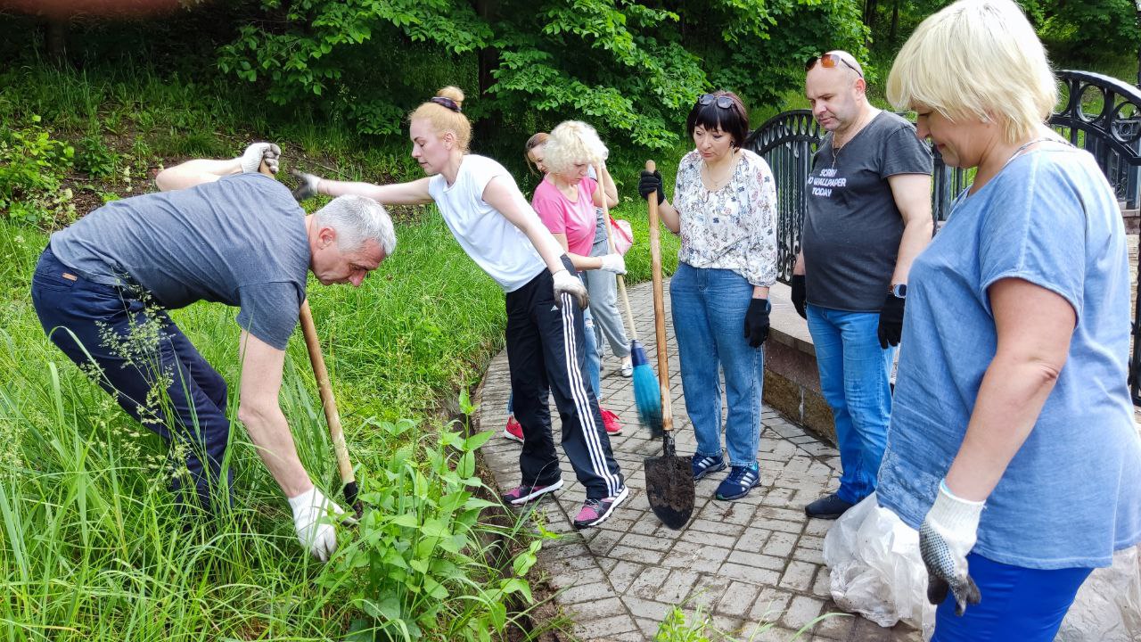 ФОТОФАКТ: В Витебске проходит городской субботник