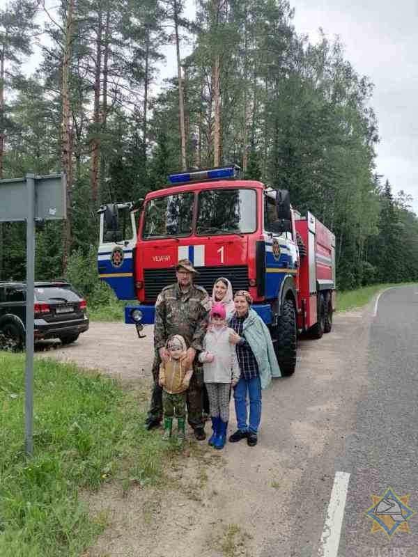 В лесу под Лепелем заблудилась семья из 5 человек
