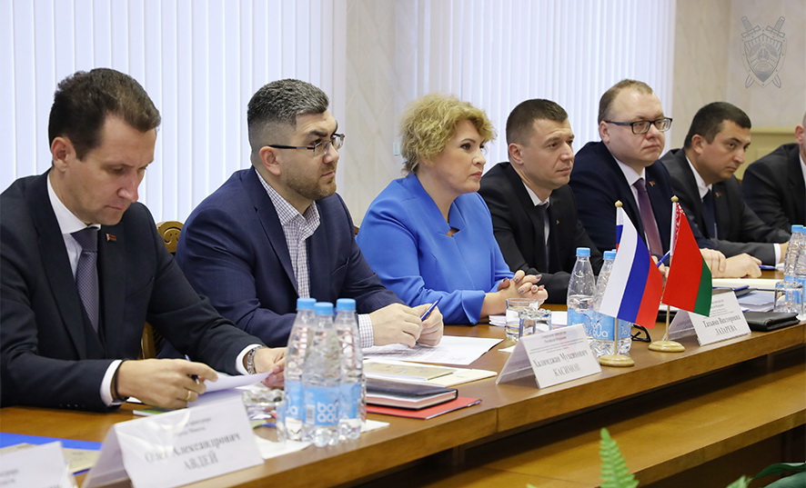 Противодействие экстремистской деятельности: сотрудники прокуратуры Витебской области приняли участие в семинаре Генпрокуратур Беларуси и России