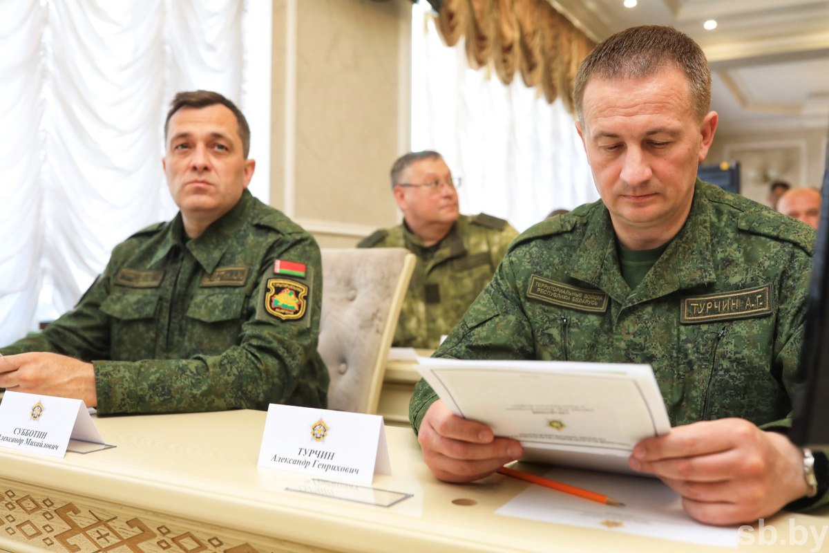 «Военная безопасность и оборона Республики Беларусь»: на Гомельщине проходят ежегодные сборы под руководством Министра обороны Беларуси
