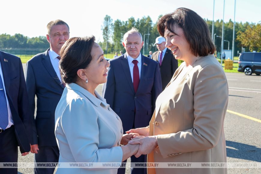 Фотофакт. Завершился визит в Беларусь парламентской делегации Узбекистана 