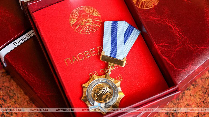 Орденом Матери награждена медсестра из Шарковщины и еще 202 жительницы всех областей и Минска