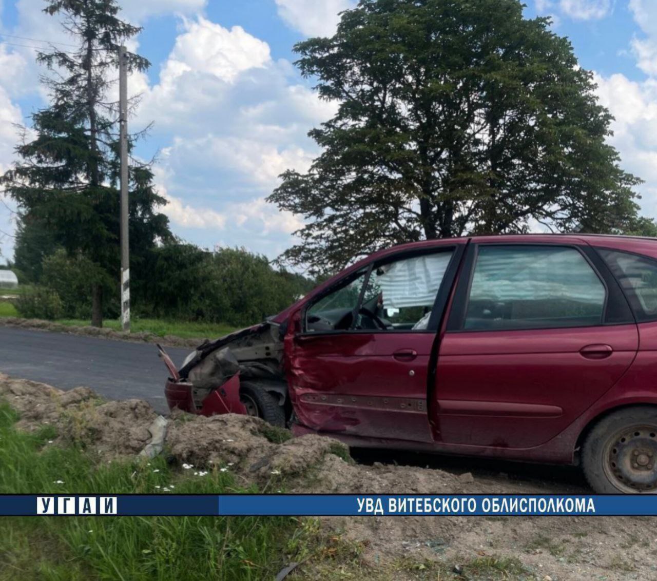 Авария в Глубокском районе: мотоцикл столкнулся с легковушкой