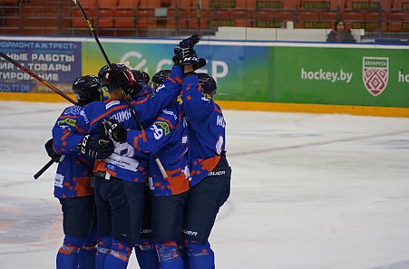 Хоккеисты оршанского "Локомотива" обыграли "Химик" из Новополоцка в чемпионате Беларуси
