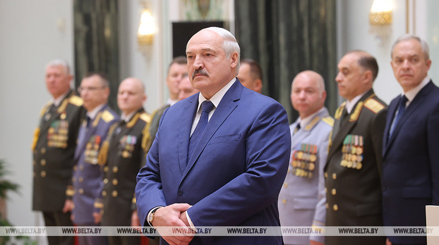 Лукашенко: офицерский корпус - опора безопасности государства