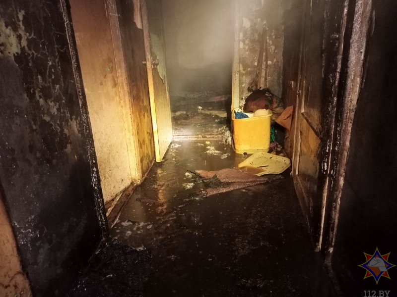 На пожаре частного дома в Глубоком погиб мужчина