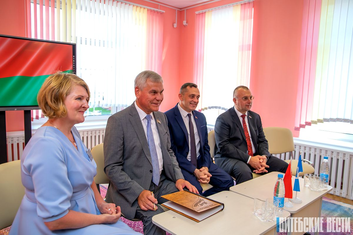 В новом детском саду № 33 в Полоцке прошла диалоговая площадка