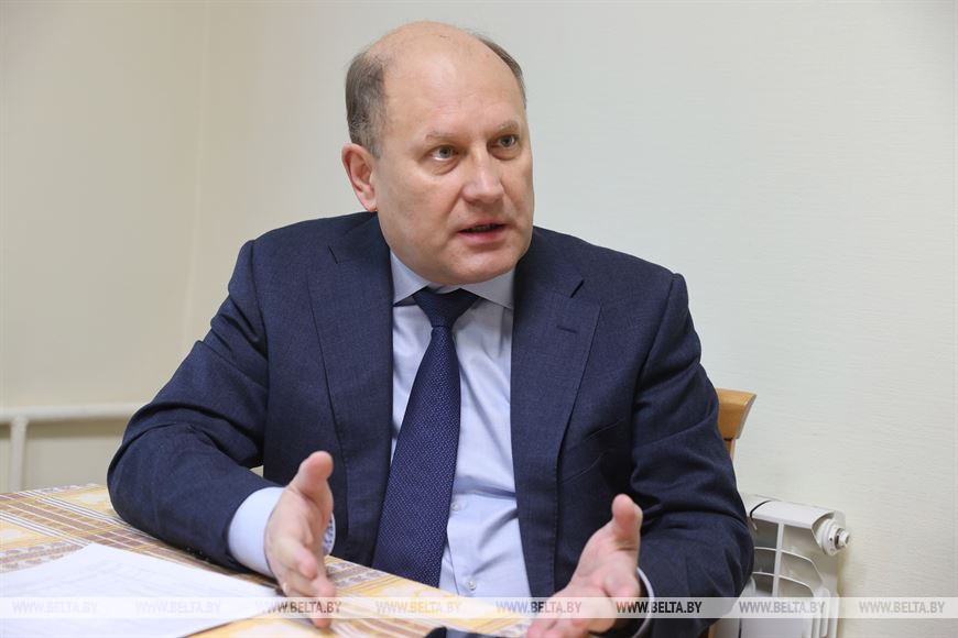 Генеральный директор СООО «Белвест» Юрий Суманеев: «Александр Субботин владеет информацией о возможностях промышленности региона, что будет способствовать его успешной работе»
