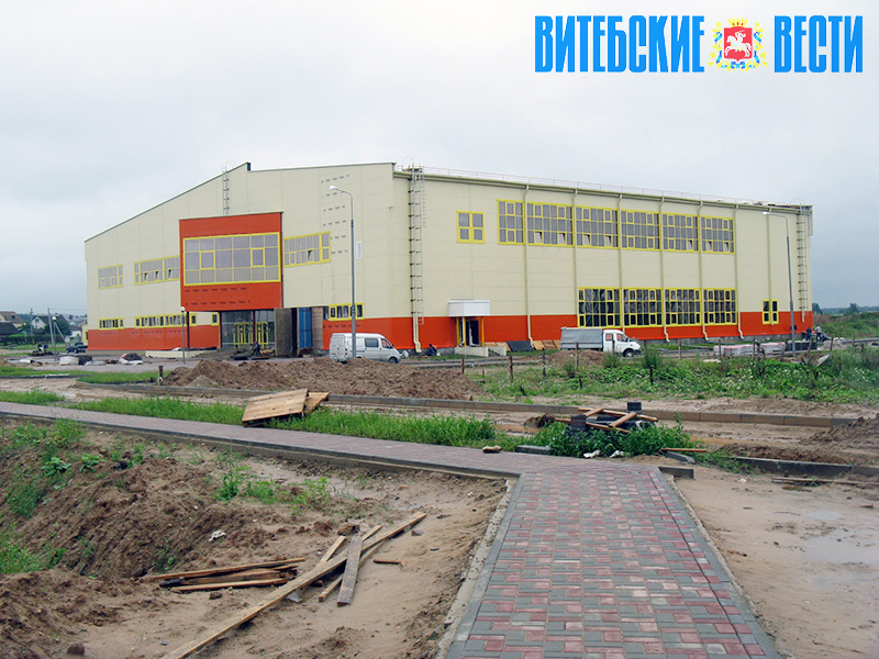 Строительство физкультурно-оздоровительного комплекса в Ушачах подходит к завершению 
