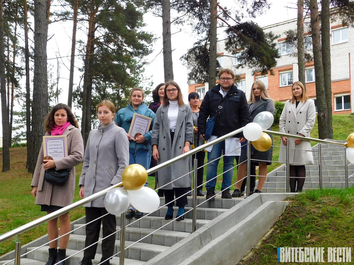 В Браславской центральной районной больнице чествовали ветеранов и принимали в свои ряды молодых специалистов