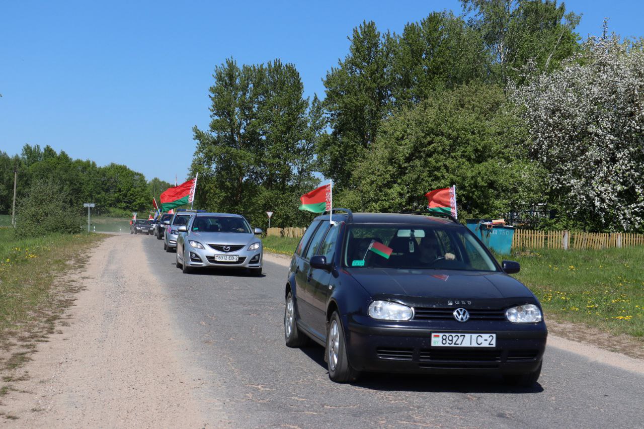 В Чашниках прошел автопробег в День государственных символов Республики Беларусь