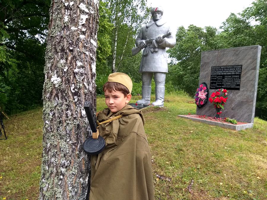 В Городокском районе после обновления открыли мемориал «Хозяин леса»