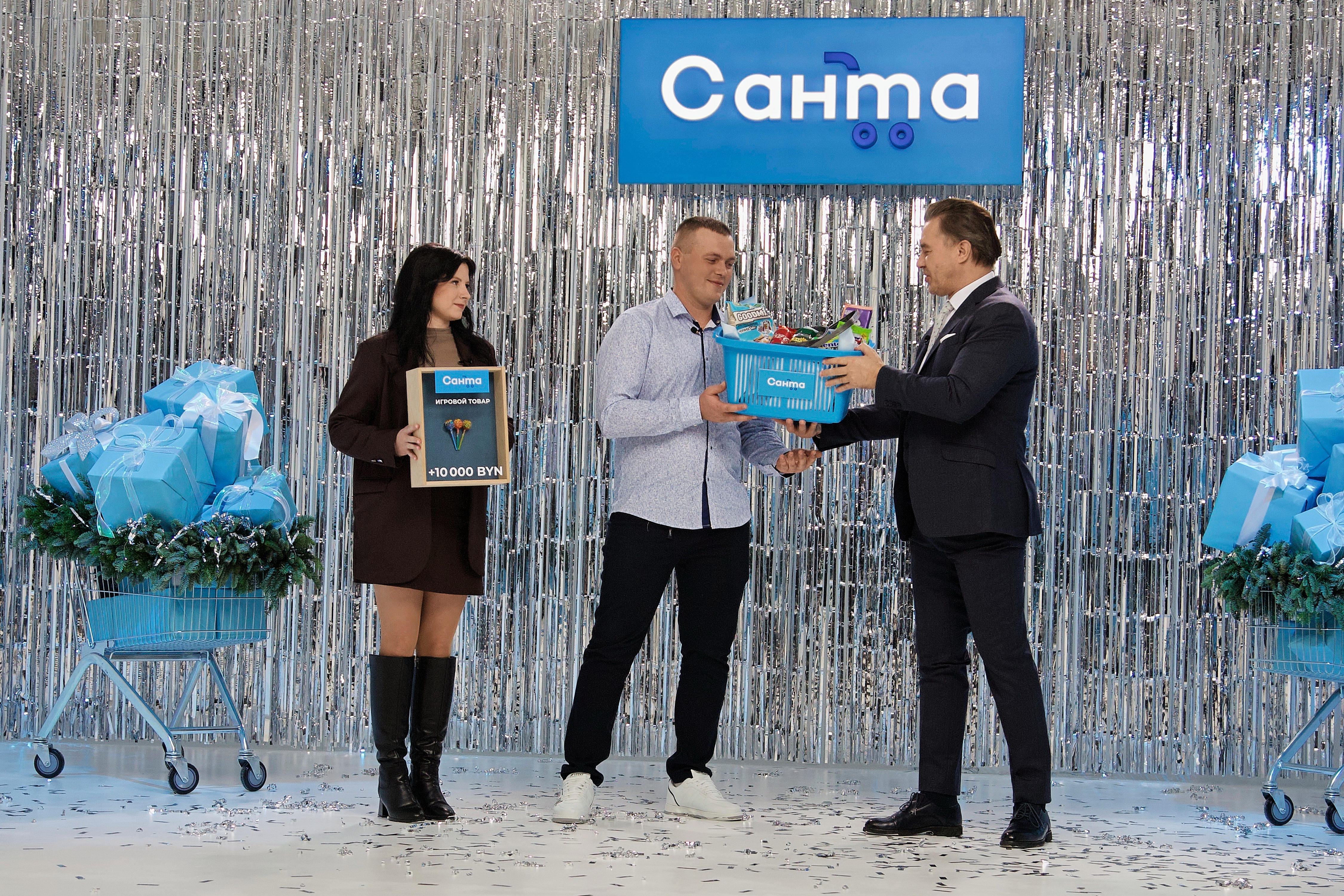 Сначала 100 рублей, потом 10 тысяч: семья из Шумилино выигрывает в магазине, а не тратит